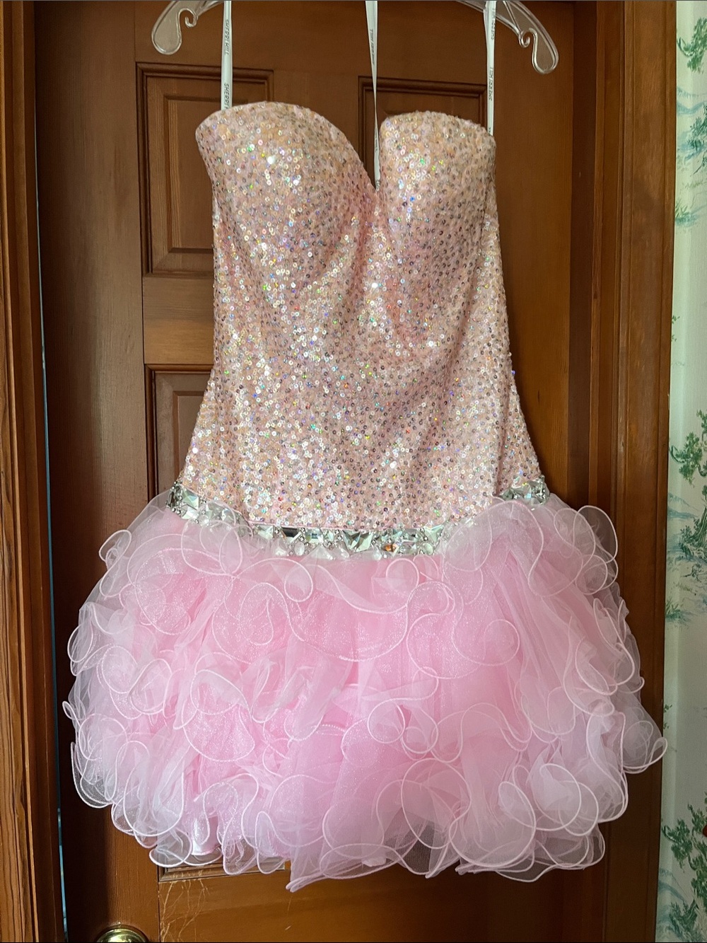 NWOT Sherry Hill Pink Sequined Rhinestone Formal Dress. Sweatheart Neckline Sz8